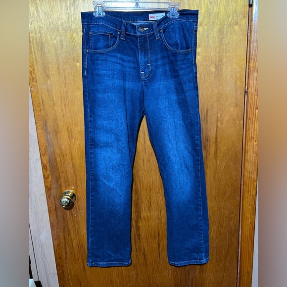 Wrangler Slim Straight Dark Blue Jeans Size 33x30 Like New - Picture 2 of 7